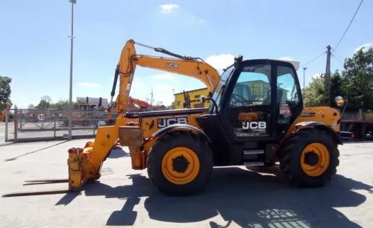 JCB Ładowacz Teleskopowy JCB 540-140 , 2016 rok/NOWE OPONY - Телескопический погрузчик: фото 1 JCB Ładowacz Teleskopowy JCB 540-140 , 2016 rok/NOWE OPONY - Телескопический погрузчик: фото 1