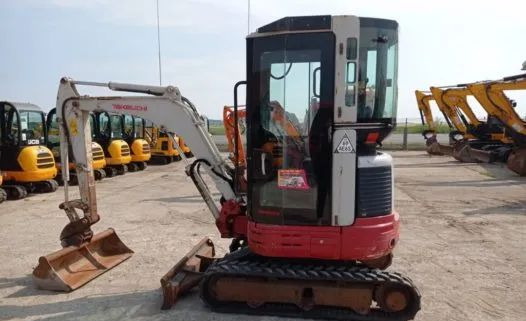 Takeuchi Mini koparka Takeuchi Tb 23R , 2011 rok - Мини-экскаватор: фото 1 Takeuchi Mini koparka Takeuchi Tb 23R , 2011 rok - Мини-экскаватор: фото 1