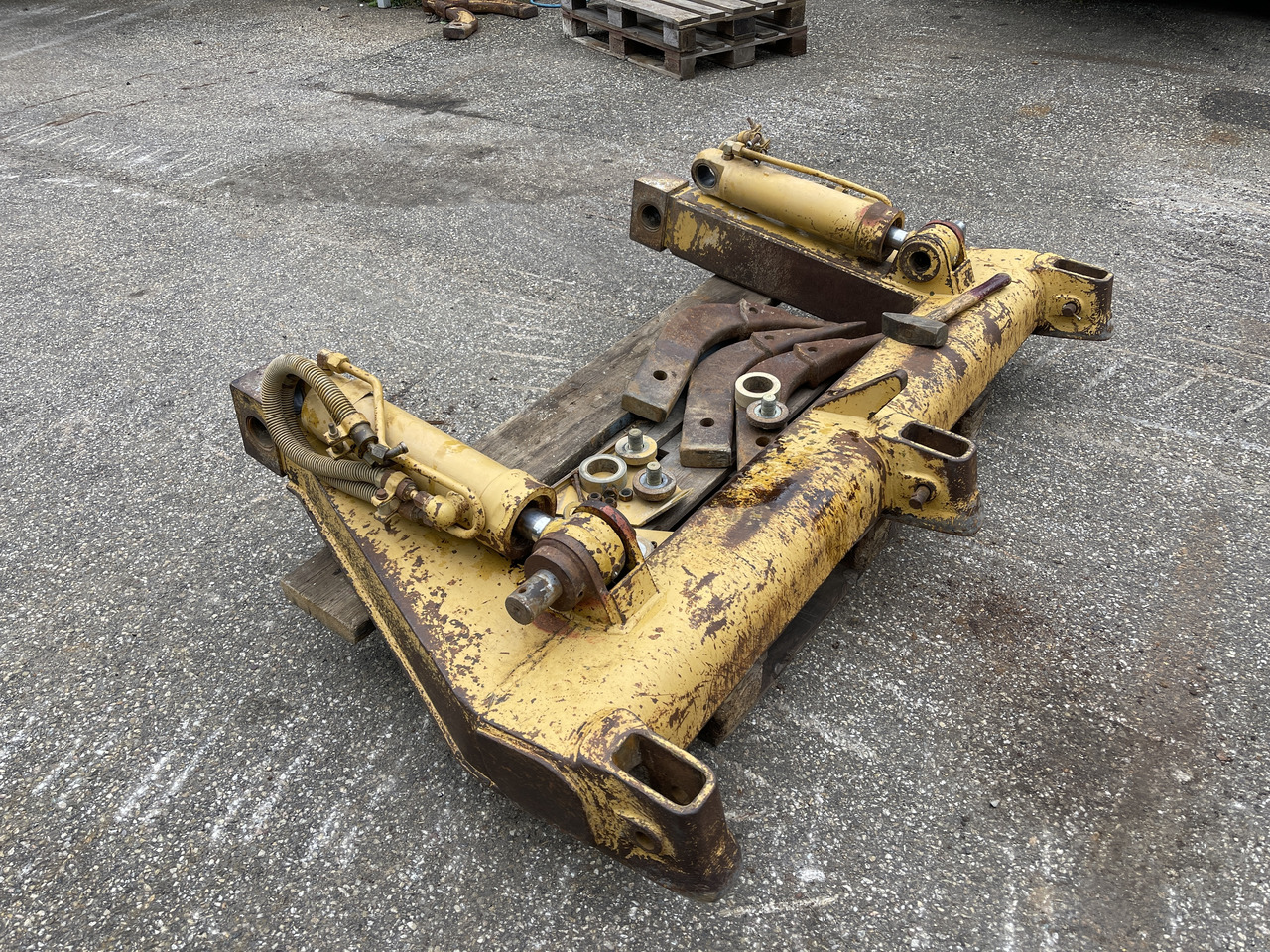 CATERPILLAR Multi Shank - Рыхлитель для Гусеничных погрузчиков: фото 1