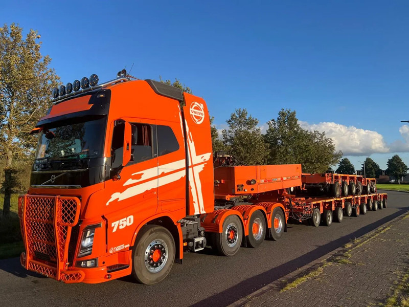 Goldhofer THP LTSO 16 Lines - Полуприцеп: фото 1 Goldhofer THP LTSO 16 Lines - Полуприцеп: фото 1