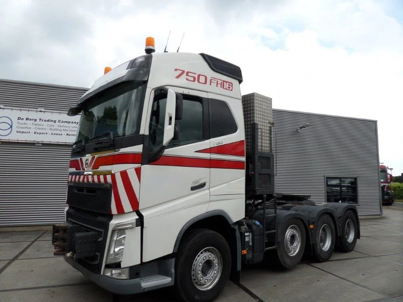 Тягач Volvo FH 16.750 8x4/4: фото 1