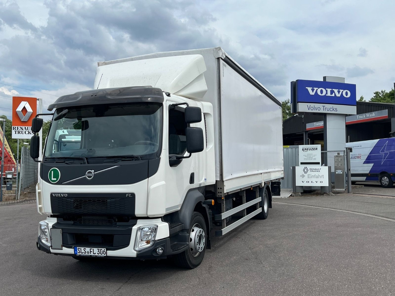 Volvo FL 14.245 Junghanns Schiebeplane LBW - Тентованный грузовик: фото 1 Volvo FL 14.245 Junghanns Schiebeplane LBW - Тентованный грузовик: фото 1
