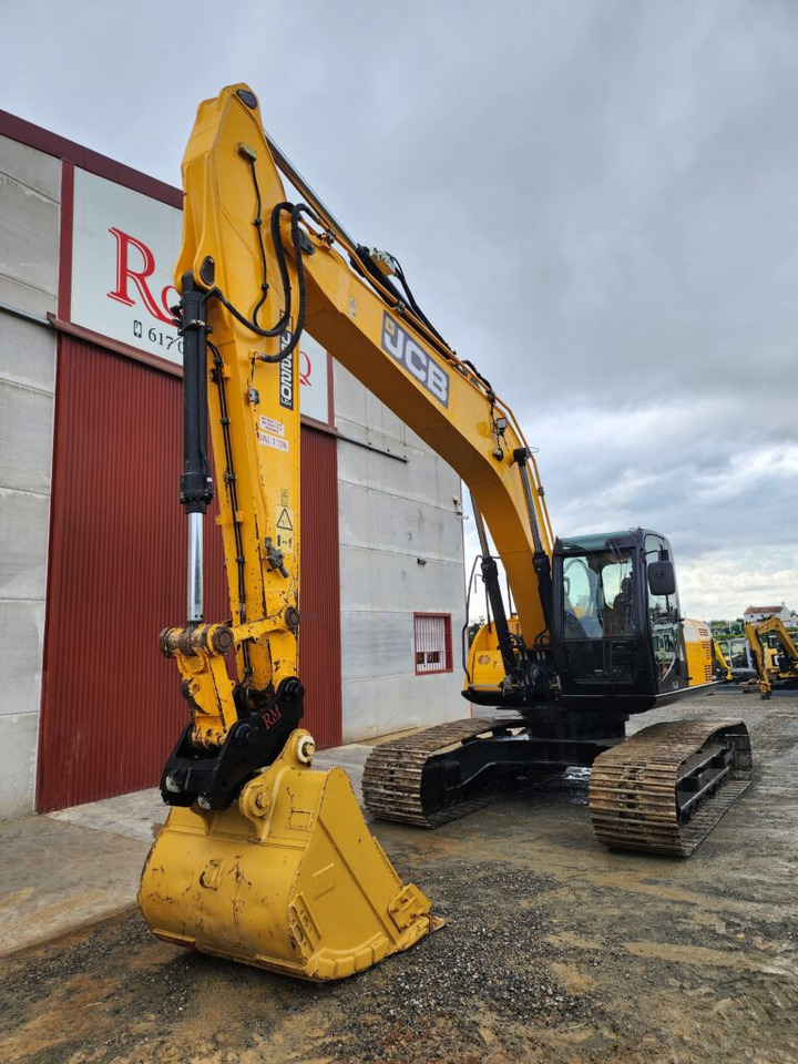 JCB JS220LC+T4i - Гусеничный экскаватор: фото 2 JCB JS220LC+T4i - Гусеничный экскаватор: фото 2