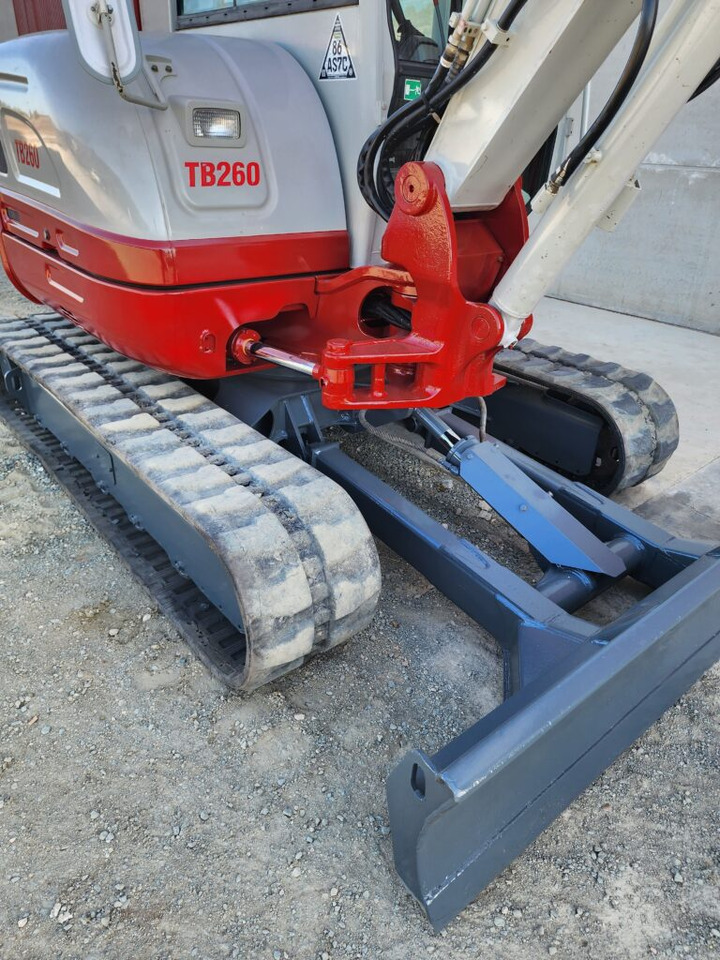 TAKEUCHI TB260 в лизинг TAKEUCHI TB260: фото 6