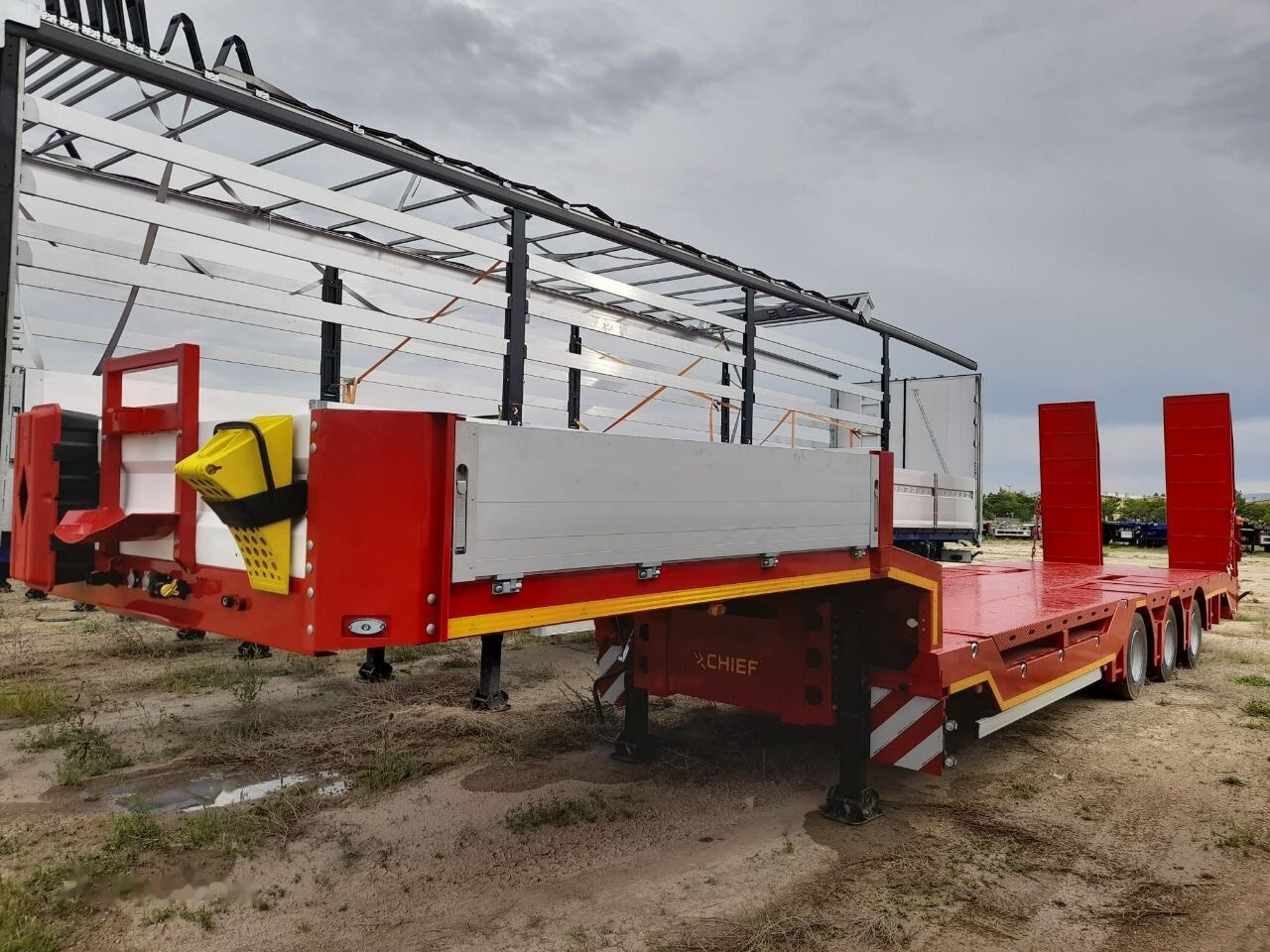 Новый Низкорамный полуприцеп Reis Treyler Low-Bed Trailer: фото 1 Новый Низкорамный полуприцеп Reis Treyler Low-Bed Trailer: фото 1