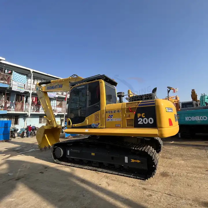 20t Used Excavator Komatsu Pc200-8 Made In 2020 - 2021 Year Original Japan In Shanghai - Гусеничный экскаватор: фото 1 20t Used Excavator Komatsu Pc200-8 Made In 2020 - 2021 Year Original Japan In Shanghai - Гусеничный экскаватор: фото 1