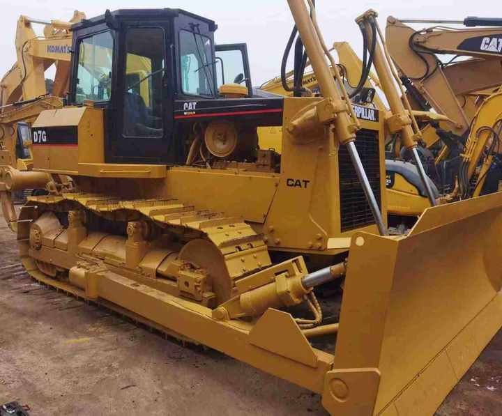 6-way Tilting Blade Caterpillar Crawler Bulldozer Cat D7G With Elevated Tracks Good Condition For Sale - Бульдозер: фото 1 6-way Tilting Blade Caterpillar Crawler Bulldozer Cat D7G With Elevated Tracks Good Condition For Sale - Бульдозер: фото 1