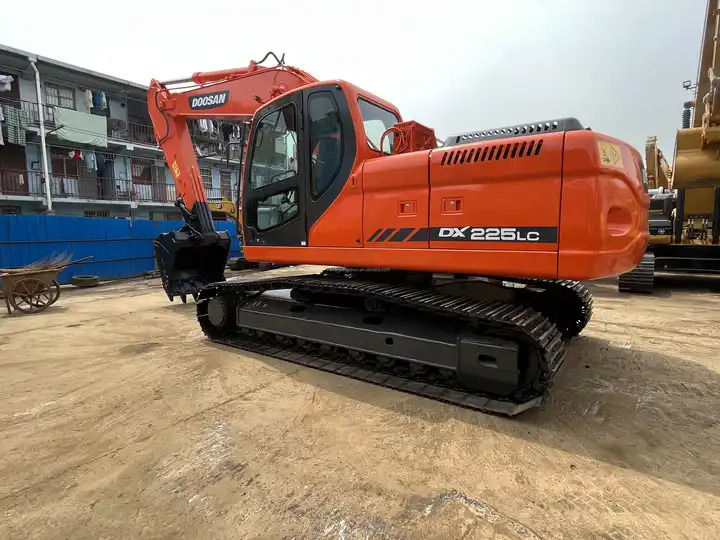 Best Selling DOOSAN excavator machine construction used machinery equipment dx225 used excavators in stock в лизинг Best Selling DOOSAN excavator machine construction used machinery equipment dx225 used excavators in stock: фото 6