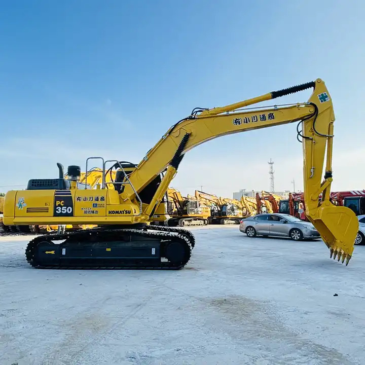 Factory Supply Second-Hand Komatsu PC200-8 PC220-8 PC300 PC350 PC400 20ton Used Crawler Excavator with Good Condition - Гусеничный экскаватор: фото 1 Factory Supply Second-Hand Komatsu PC200-8 PC220-8 PC300 PC350 PC400 20ton Used Crawler Excavator with Good Condition - Гусеничный экскаватор: фото 1