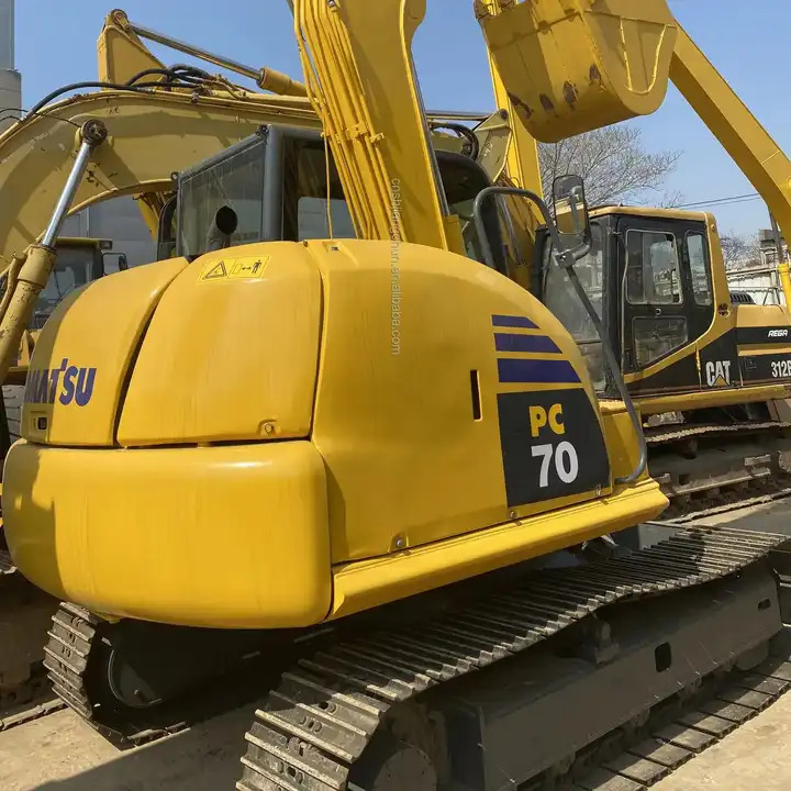 Good Condition Komatsu Used PC70-8 Hydraulic Crawler Excavator Suitable For Construction/ Agriculture Digging - Гусеничный экскаватор: фото 1 Good Condition Komatsu Used PC70-8 Hydraulic Crawler Excavator Suitable For Construction/ Agriculture Digging - Гусеничный экскаватор: фото 1