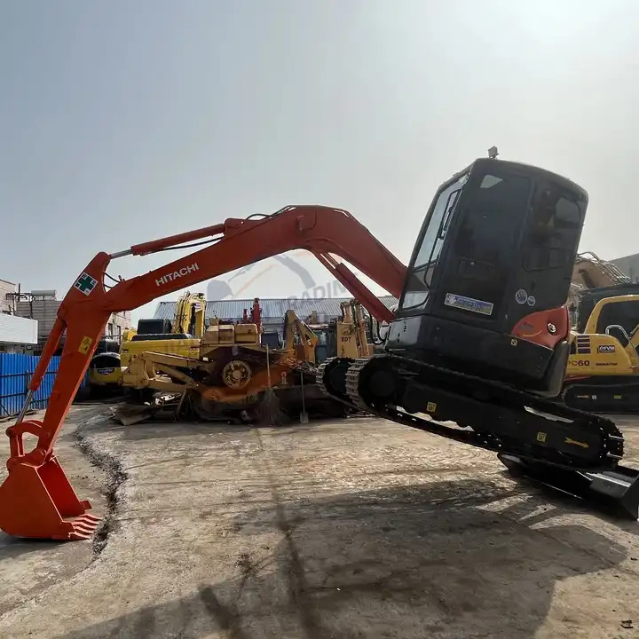 High Performance used Hitachi ZX55UR crawler excavator with good condition The latest mini used Hitachi ZX55 excavator for sale - Гусеничный экскаватор: фото 1 High Performance used Hitachi ZX55UR crawler excavator with good condition The latest mini used Hitachi ZX55 excavator for sale - Гусеничный экскаватор: фото 1
