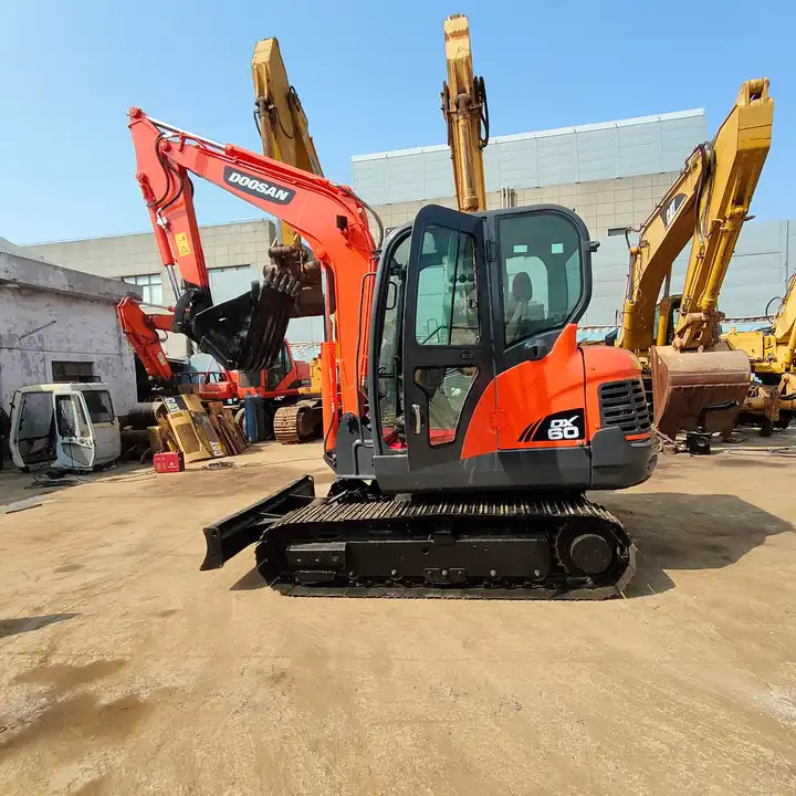 High Quality 6t Mini Excavator,Small Excavating Machine Korea Doosan Used Excavators Doosan Dx60 For Sale - Гусеничный экскаватор: фото 1 High Quality 6t Mini Excavator,Small Excavating Machine Korea Doosan Used Excavators Doosan Dx60 For Sale - Гусеничный экскаватор: фото 1