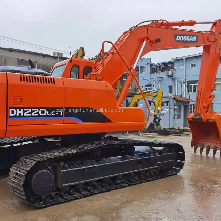 Hot Selling Functional Strong Power Korea Brand Used Doosan Excavator Dh225lc-7 Dh220lc-7 on Sale - Гусеничный экскаватор: фото 1 Hot Selling Functional Strong Power Korea Brand Used Doosan Excavator Dh225lc-7 Dh220lc-7 on Sale - Гусеничный экскаватор: фото 1