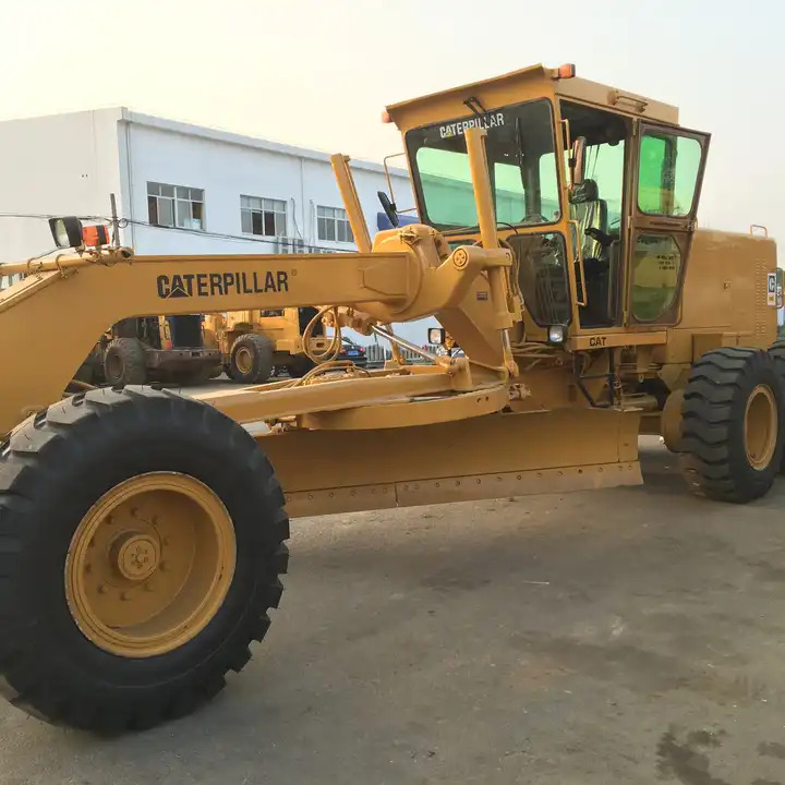 Hot sale Good quality CAT 140g Used motor grader original ca motor grader 140g in good condition cheap price - Грейдер: фото 1 Hot sale Good quality CAT 140g Used motor grader original ca motor grader 140g in good condition cheap price - Грейдер: фото 1