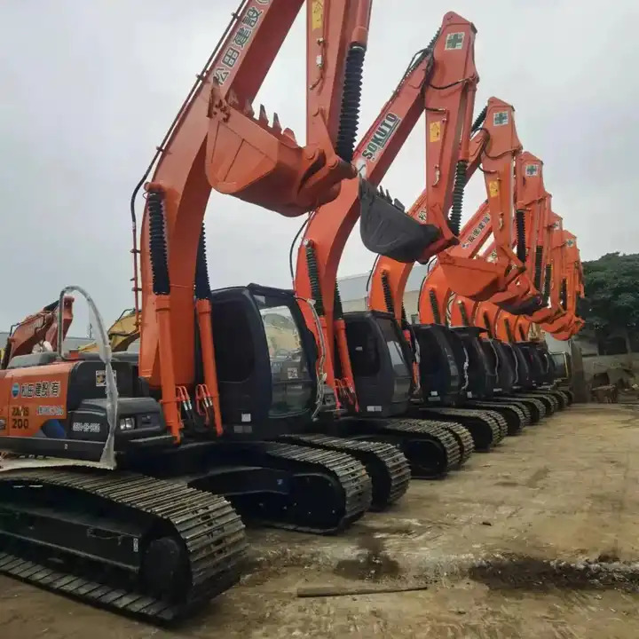 Japan Made Used Excavator Hitachi Ex200-1,Ex200 With Good Condition And Best Price Excavator Machine in Shanghai - Гусеничный экскаватор: фото 1 Japan Made Used Excavator Hitachi Ex200-1,Ex200 With Good Condition And Best Price Excavator Machine in Shanghai - Гусеничный экскаватор: фото 1