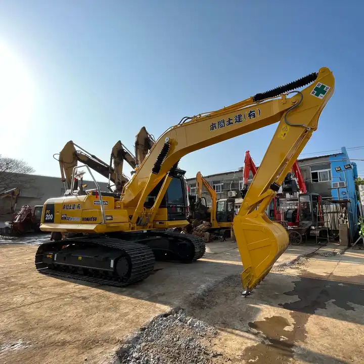 Low Working Hours 90% Brand New Komatsu Pc200-8 Excavator Used Excavators With Complete Purchase And Maintenance Records - Экскаватор: фото 1 Low Working Hours 90% Brand New Komatsu Pc200-8 Excavator Used Excavators With Complete Purchase And Maintenance Records - Экскаватор: фото 1