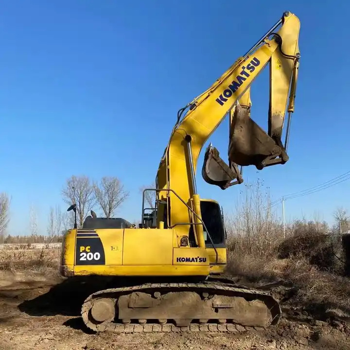 Original Japan Used Komatsu PC200-8 Crawler Excavator Komatsu PC200 PC220 PC120 6 PC130 PC400 Secondhand Excavator - Экскаватор: фото 1 Original Japan Used Komatsu PC200-8 Crawler Excavator Komatsu PC200 PC220 PC120 6 PC130 PC400 Secondhand Excavator - Экскаватор: фото 1