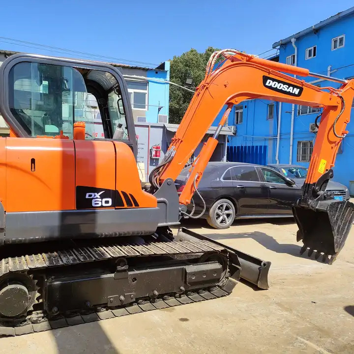 Original Nice Performance Used Excavator Doosan Dx60,6ton Mini Construction Digger Supplier,Mini Used Excavator For Sale - Гусеничный экскаватор: фото 1 Original Nice Performance Used Excavator Doosan Dx60,6ton Mini Construction Digger Supplier,Mini Used Excavator For Sale - Гусеничный экскаватор: фото 1