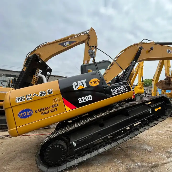 Second hand construction equipment excavator machine CAT 320D 325 330 for sale caterpillar machinery used CAT 320D excavators - Гусеничный экскаватор: фото 1 Second hand construction equipment excavator machine CAT 320D 325 330 for sale caterpillar machinery used CAT 320D excavators - Гусеничный экскаватор: фото 1
