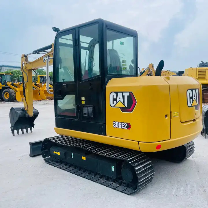 Top Factory Selling Caterpillar Excavator Brand Low-price 306b 306c 306d 306E2 Small Cat Excavator - Гусеничный экскаватор: фото 1 Top Factory Selling Caterpillar Excavator Brand Low-price 306b 306c 306d 306E2 Small Cat Excavator - Гусеничный экскаватор: фото 1