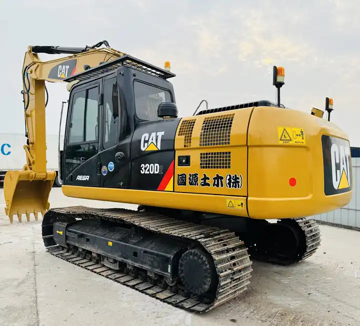 Used Cat Caterpillar 320d Excavating Machine Cat 320 320d2l 320d2 Crawler Excavator For Sale In Shanghai - Гусеничный экскаватор: фото 1