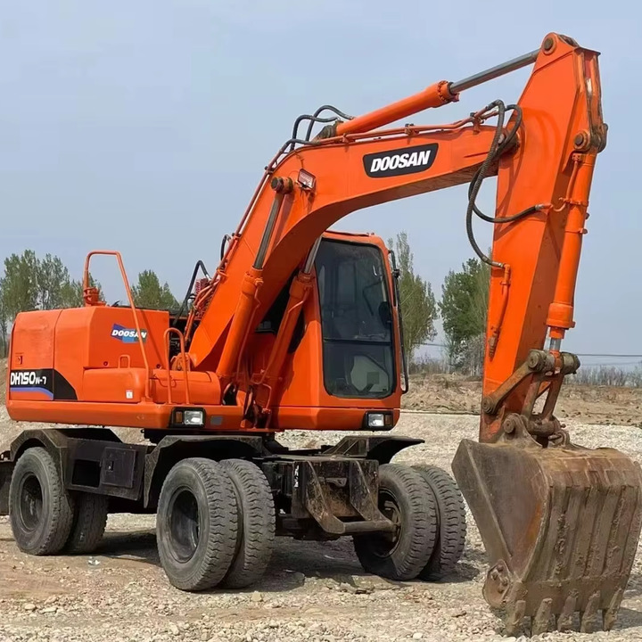 Used Doosan Dh150W-7 Wheel Digger Excavator Second Hand Original Korea Doosan Dh150W-7 150W Wheel Excavator Doosan 15 Tons - Колёсный экскаватор: фото 1 Used Doosan Dh150W-7 Wheel Digger Excavator Second Hand Original Korea Doosan Dh150W-7 150W Wheel Excavator Doosan 15 Tons - Колёсный экскаватор: фото 1