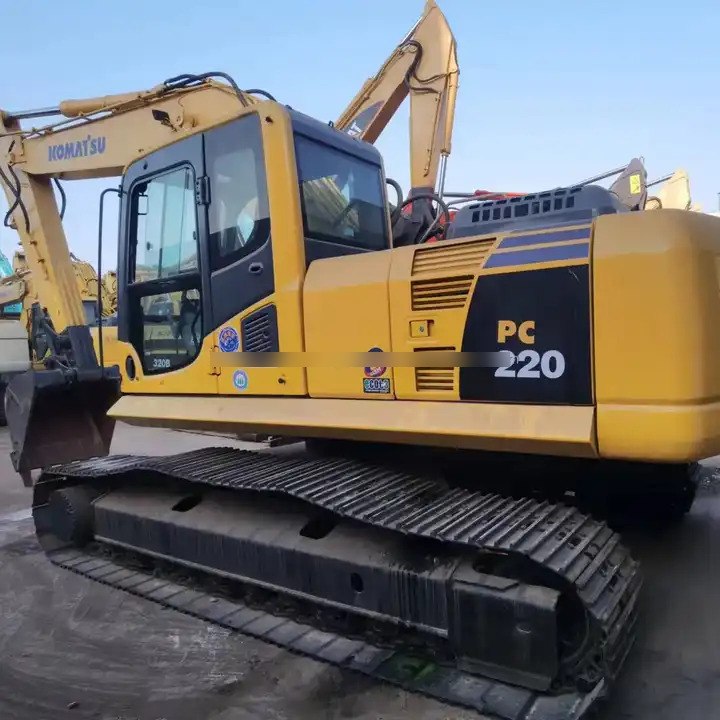 Used Komatsu excavator Pc220-8 in good condition for sale,second hand PC200-8 in good condition - Гусеничный экскаватор: фото 1