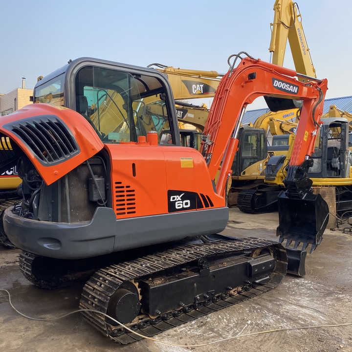 Used excavator doosan dx60 excavators machinery doosan dx60 dx80 dx75 dx225 Good Condition Low price - Гусеничный экскаватор: фото 1 Used excavator doosan dx60 excavators machinery doosan dx60 dx80 dx75 dx225 Good Condition Low price - Гусеничный экскаватор: фото 1