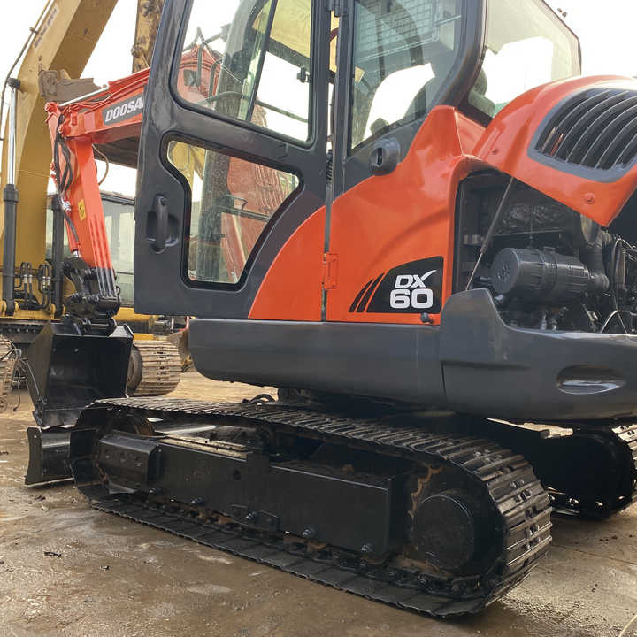 Used excavator doosan dx60 excavators machinery doosan dx60 dx80 dx75 dx225 Good Condition Low price - Гусеничный экскаватор: фото 1 Used excavator doosan dx60 excavators machinery doosan dx60 dx80 dx75 dx225 Good Condition Low price - Гусеничный экскаватор: фото 1