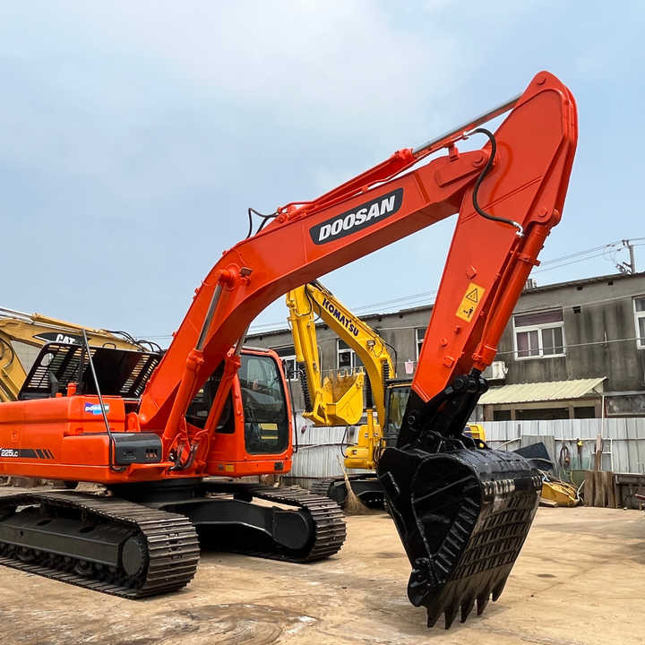 Used excavator doosan dx60 excavators machinery doosan dx60 dx80 dx75 dx225 Good Condition Low price - Гусеничный экскаватор: фото 1 Used excavator doosan dx60 excavators machinery doosan dx60 dx80 dx75 dx225 Good Condition Low price - Гусеничный экскаватор: фото 1