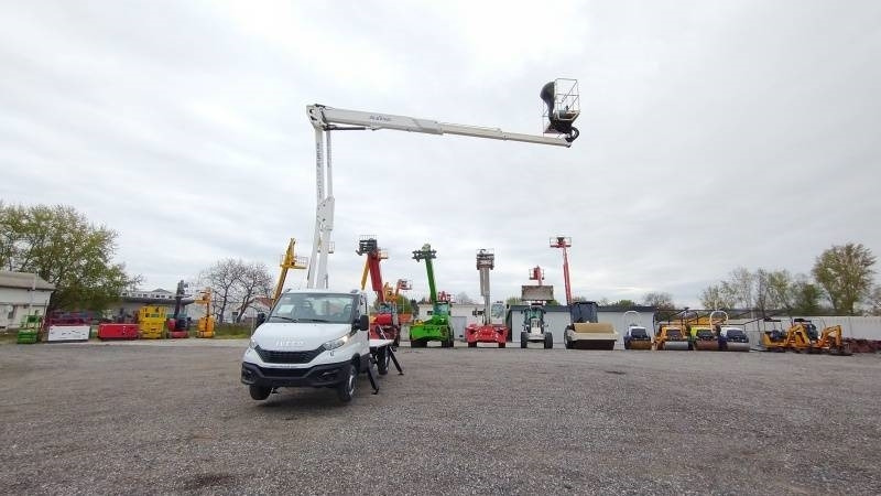 Iveco Daily Oil&Steel Snake 2010 Plus - 20 m - 250 kg  в лизинг Iveco Daily Oil&Steel Snake 2010 Plus - 20 m - 250 kg: фото 10