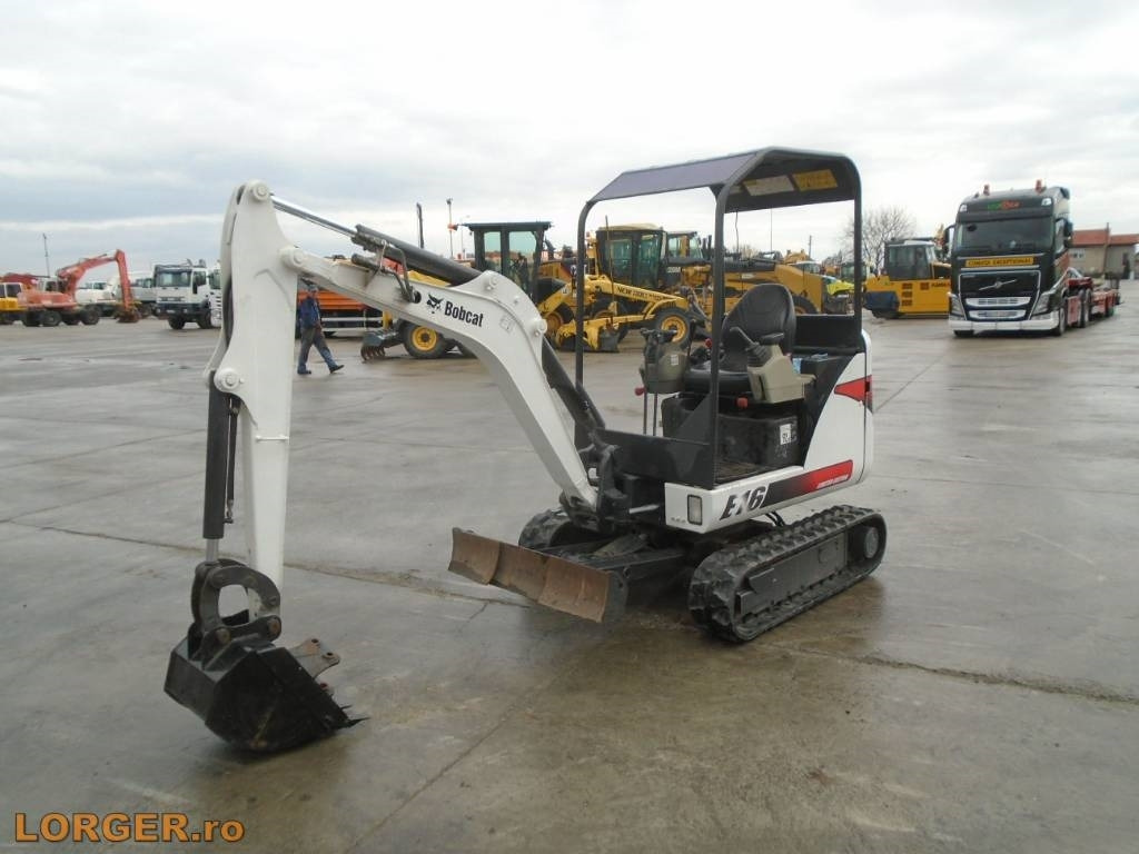 Bobcat E 16 - Мини-экскаватор: фото 1 Bobcat E 16 - Мини-экскаватор: фото 1
