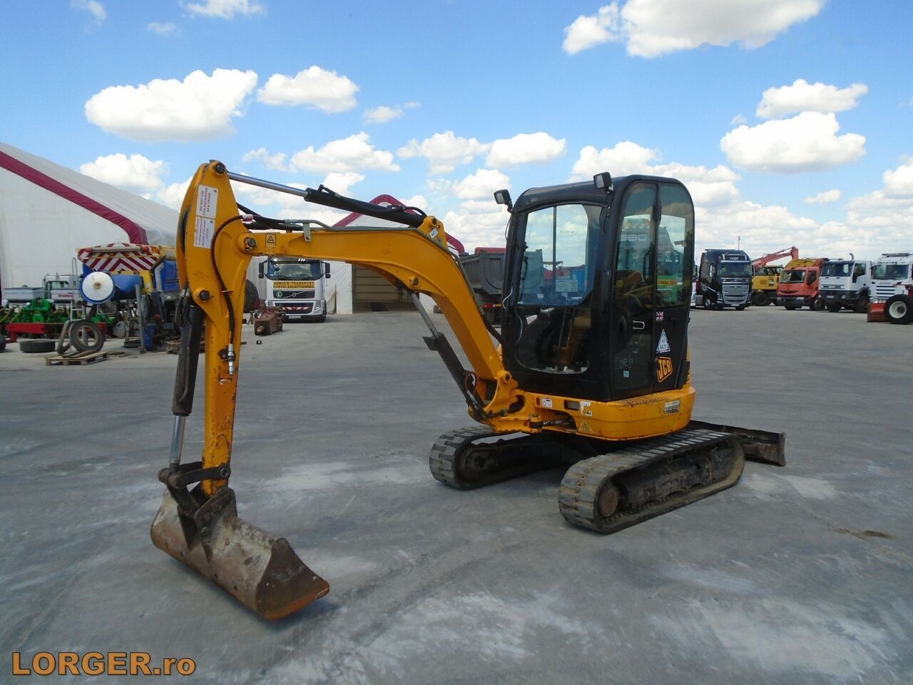 Мини-экскаватор JCB 8030 ZTS: фото 1