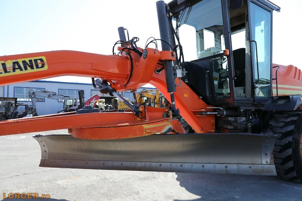New Holland F 156.6 A with 3D GPS System  в лизинг New Holland F 156.6 A with 3D GPS System: фото 15