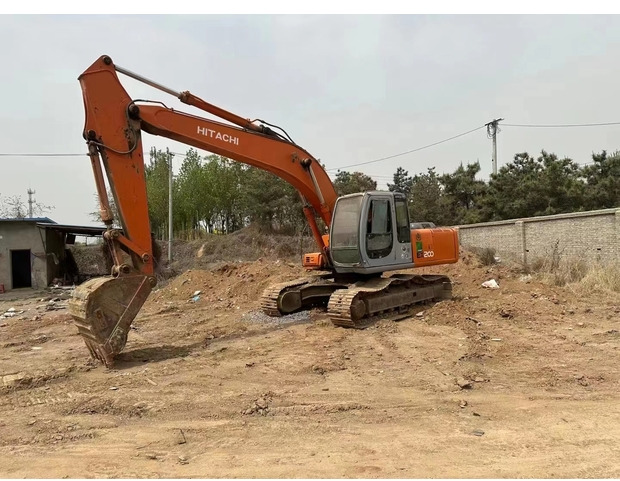 2018 Hitachi EX200-5 - Гусеничный экскаватор: фото 1 2018 Hitachi EX200-5 - Гусеничный экскаватор: фото 1