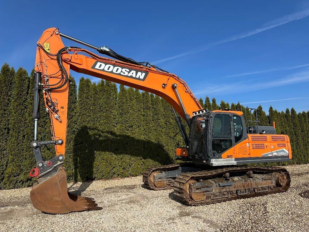 Doosan DX 300 LC-7  - Гусеничный экскаватор: фото 1