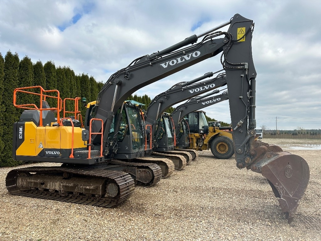 Volvo EC 140 EL - Гусеничный экскаватор: фото 1 Volvo EC 140 EL - Гусеничный экскаватор: фото 1