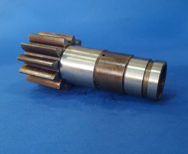 010120A Wałek silnika obrotu Kubota KX41, Bobcat 319 - Поворотный редуктор для Строительной техники: фото 1