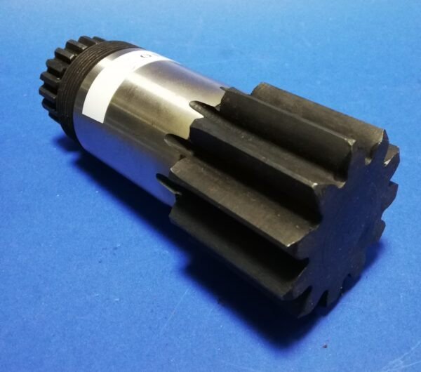 010490A, Wałek silnika obrotu CAT 302.5 - Поворотный редуктор для Строительной техники: фото 1