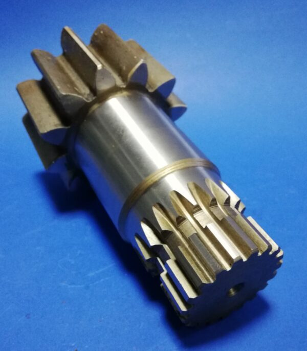 010500A Wałek silnika obrotu CAT 305.5 - Поворотный редуктор для Строительной техники: фото 1