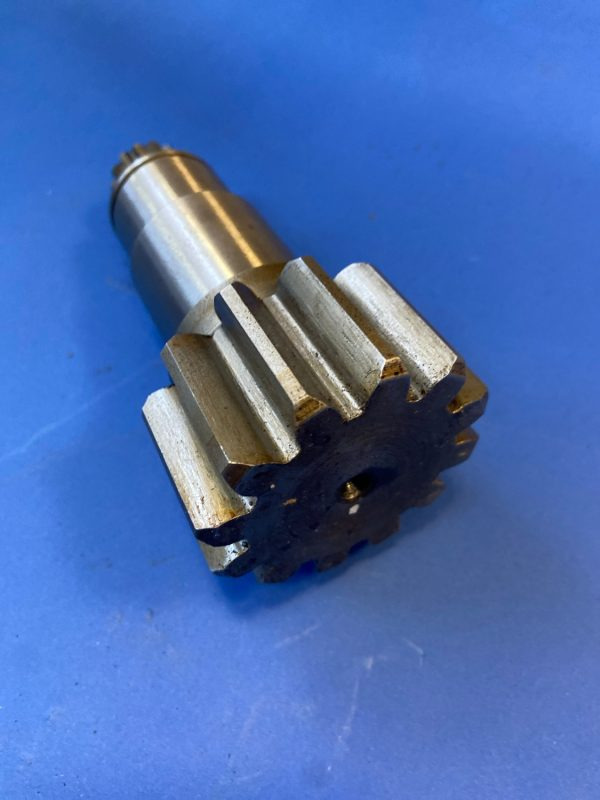 Wałek obrotu 010680A do JCB 8015 - Поворотный редуктор для Строительной техники: фото 1