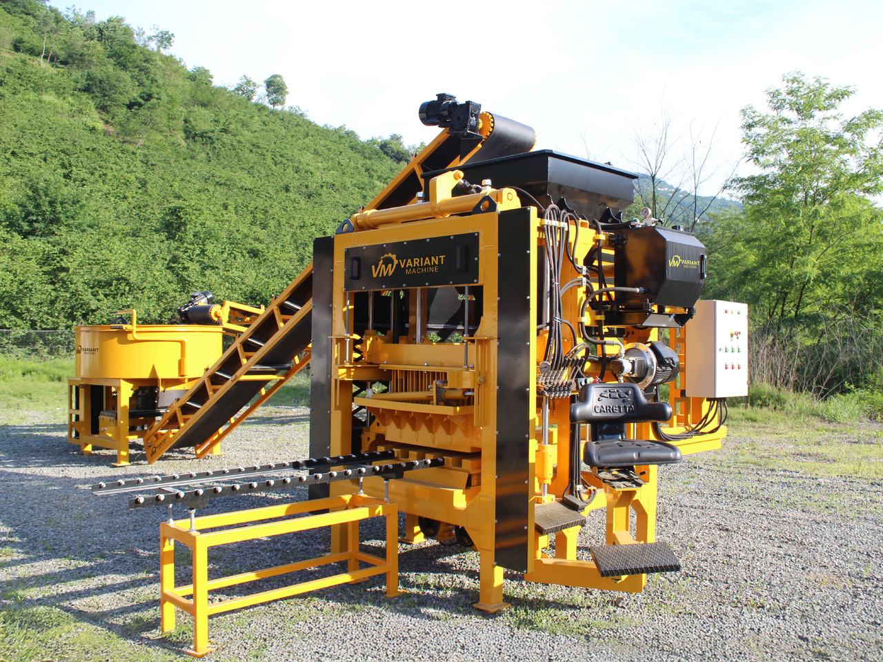 Block Macking Machine | 3.000 Concrete Block - 255 m² Paving Block | 30.000 USD - Вибропресс: фото 1 Block Macking Machine | 3.000 Concrete Block - 255 m² Paving Block | 30.000 USD - Вибропресс: фото 1