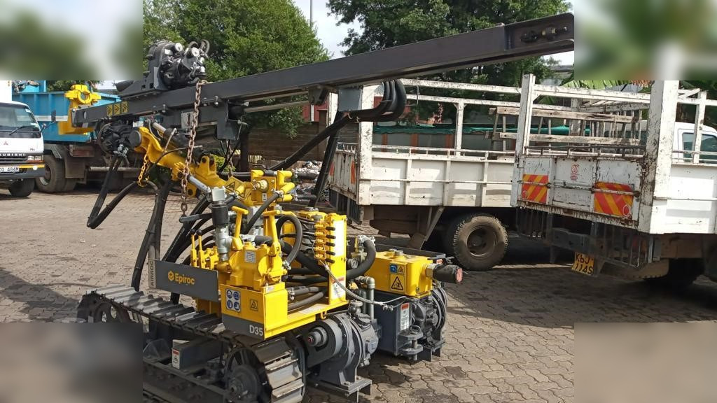 EPIROC AIRROC D40 - Буровая машина: фото 1 EPIROC AIRROC D40 - Буровая машина: фото 1