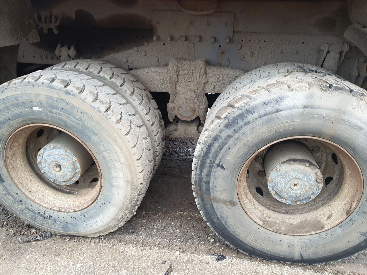 MERCEDES-BENZ 6x4 6x6 8x4 8x8 - Ось и запчасти для Грузовиков: фото 1