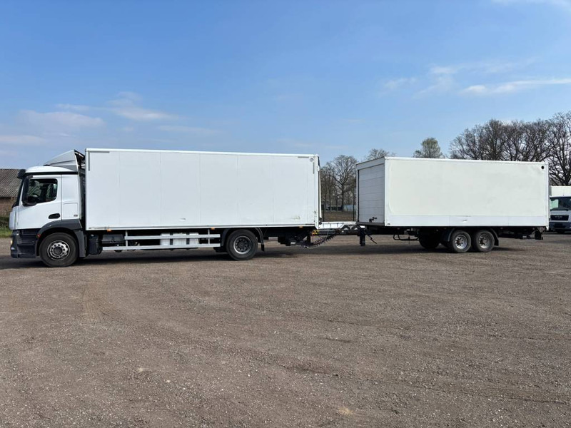 Mercedes-Benz Antos 1833 4x2ladebordwand + anhanger koffer Euro6 - Грузовик с закрытым кузовом: фото 1 Mercedes-Benz Antos 1833 4x2ladebordwand + anhanger koffer Euro6 - Грузовик с закрытым кузовом: фото 1