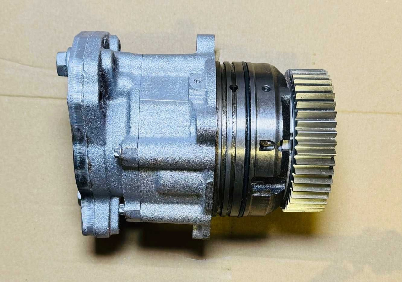 Mercedes PRZYSTAWKA odbioru mocy PTO pompy hydrauliki Setra Class 470 - Двигатель: фото 3 Mercedes PRZYSTAWKA odbioru mocy PTO pompy hydrauliki Setra Class 470 - Двигатель: фото 3
