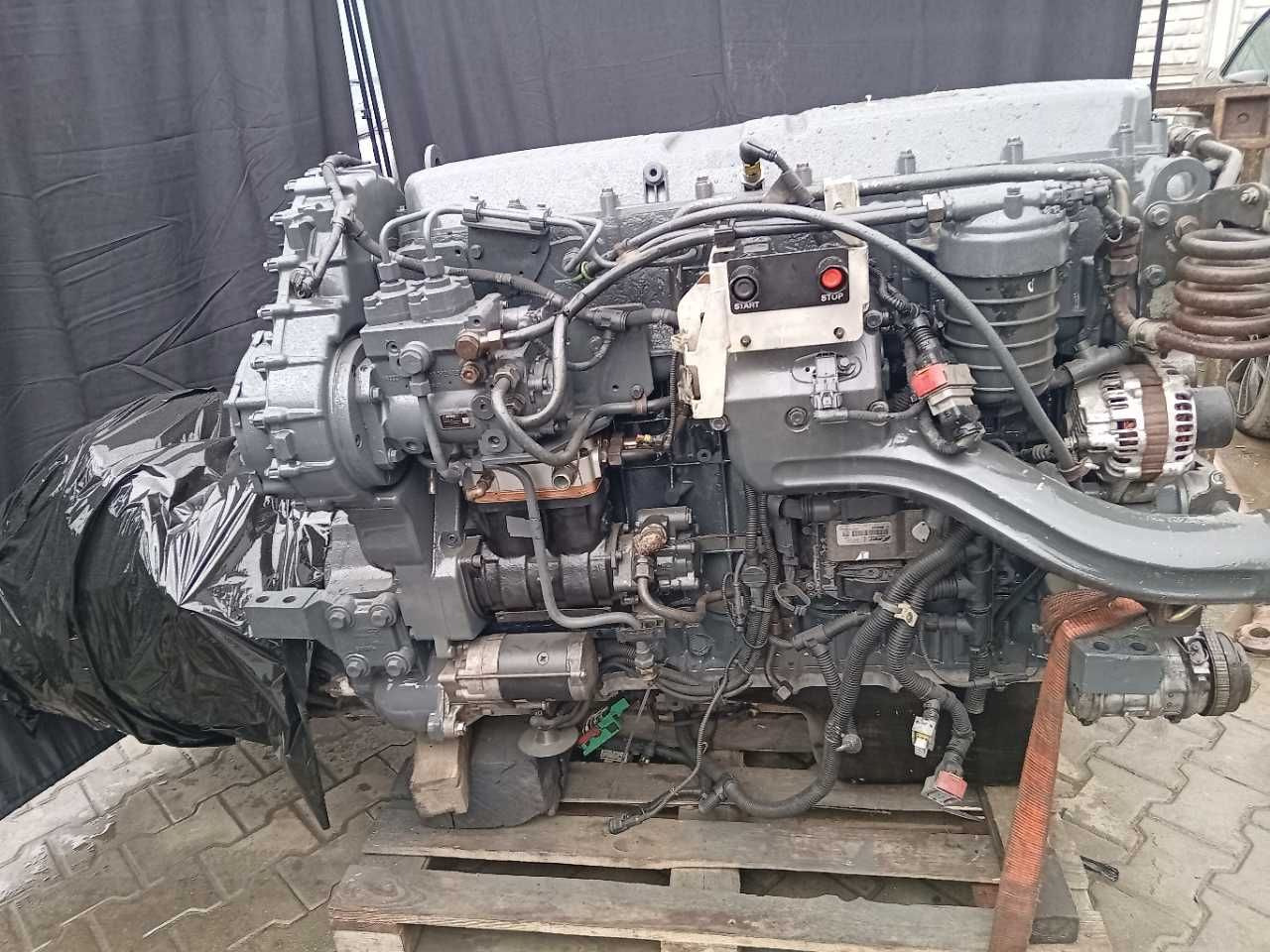 Silnik Iveco Cursor 11 CASE NEW HOLLAND F3GFE611 F3GFE613 F3GFE614 - Двигатель: фото 1