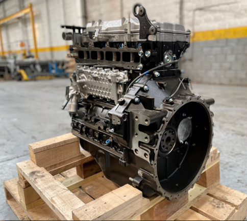Isuzu 4HK1 long block( Stage 3A / Tier 3) - Двигатель для Экскаваторов: фото 1