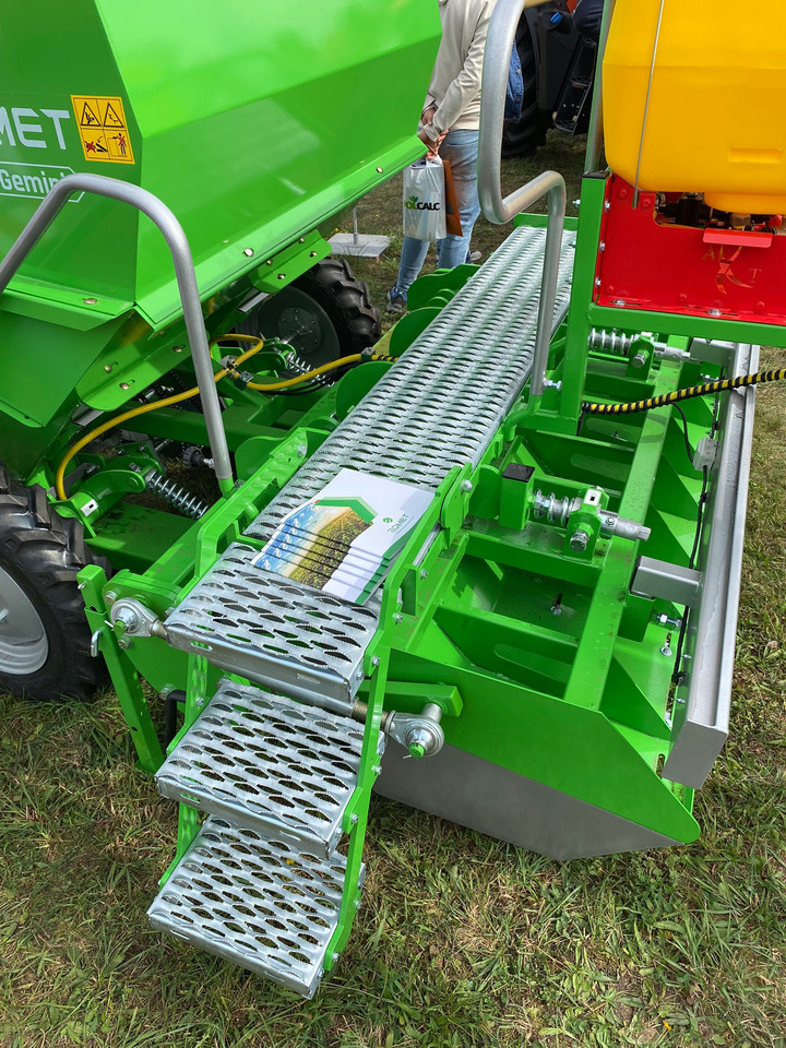 Bomet Kartoffelpflanzmaschine / Potato planter / Planteuse de pomme de terre / Piantapatate / Sadzarka ziemniaków в лизинг Bomet Kartoffelpflanzmaschine / Potato planter / Planteuse de pomme de terre / Piantapatate / Sadzarka ziemniaków: фото 9