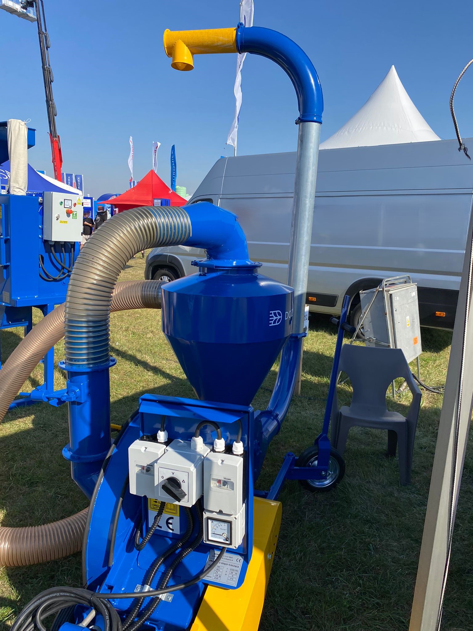 Dozamech Saug-Druckgebläse / Suction and pressure blower / Suceuse à grains / Trasportatore / Пневматический вдуватель / Dmuchawa ssąco-tłocząca T-420 в лизинг Dozamech Saug-Druckgebläse / Suction and pressure blower / Suceuse à grains / Trasportatore / Пневматический вдуватель / Dmuchawa ssąco-tłocząca T-420: фото 7